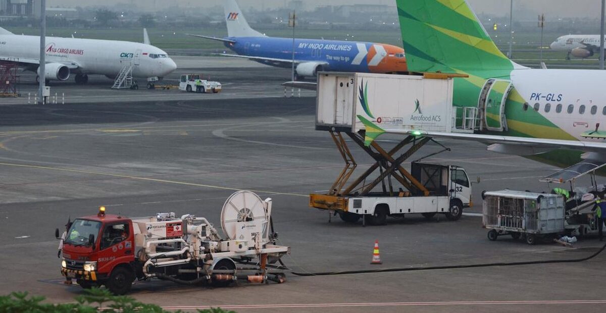 Harga tiket pesawat naik 50% akibat penyesuaian biaya bahan bakar