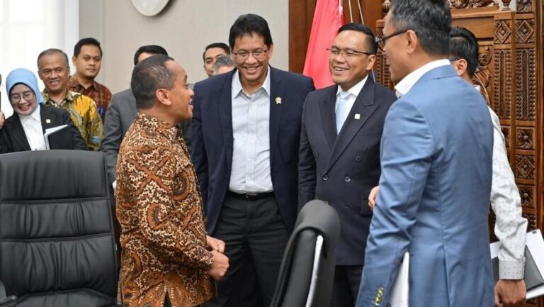 Penerapan bea keluar batu bara dan nikel di Indonesia