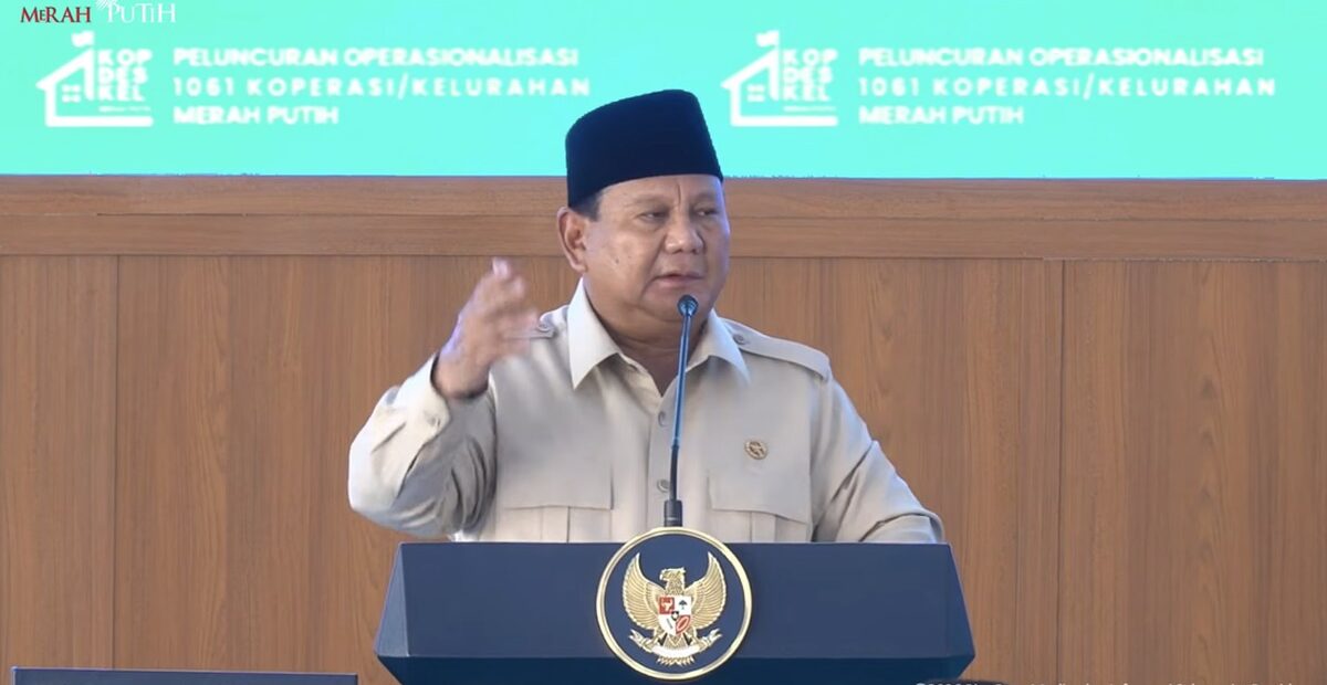 Prabowo Subianto meresmikan koperasi merah putih di Nganjuk