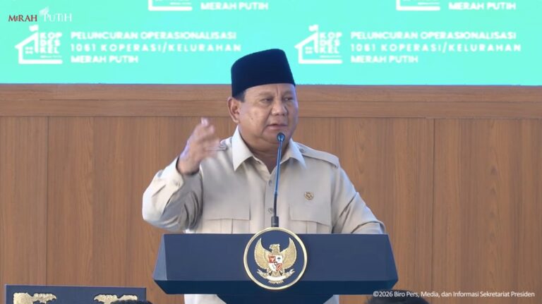 Prabowo Subianto meresmikan koperasi merah putih di Nganjuk
