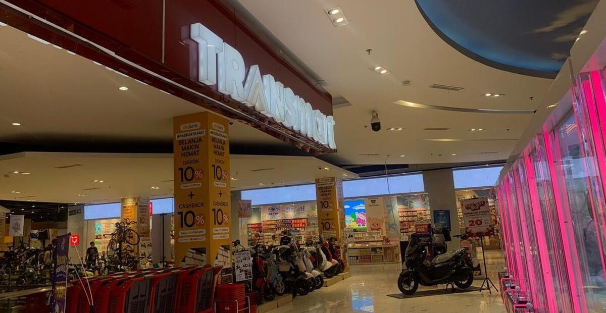 Transmart Full Day Sale dengan diskon hingga 50% untuk produk