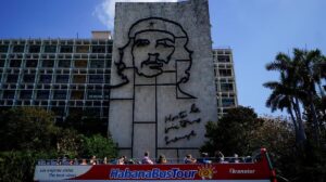 serangan militer ke Kuba oleh Trump